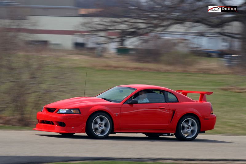 Mustang_2000_Cobra_R_61.jpg