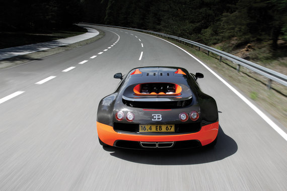 Bugatti-Veyron-Super-Sport-7.jpg